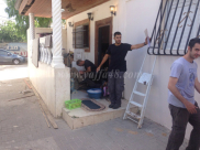 بالصور: حملة مداهمات للشرطة تطال عددا من البيوت في مدينة يافا